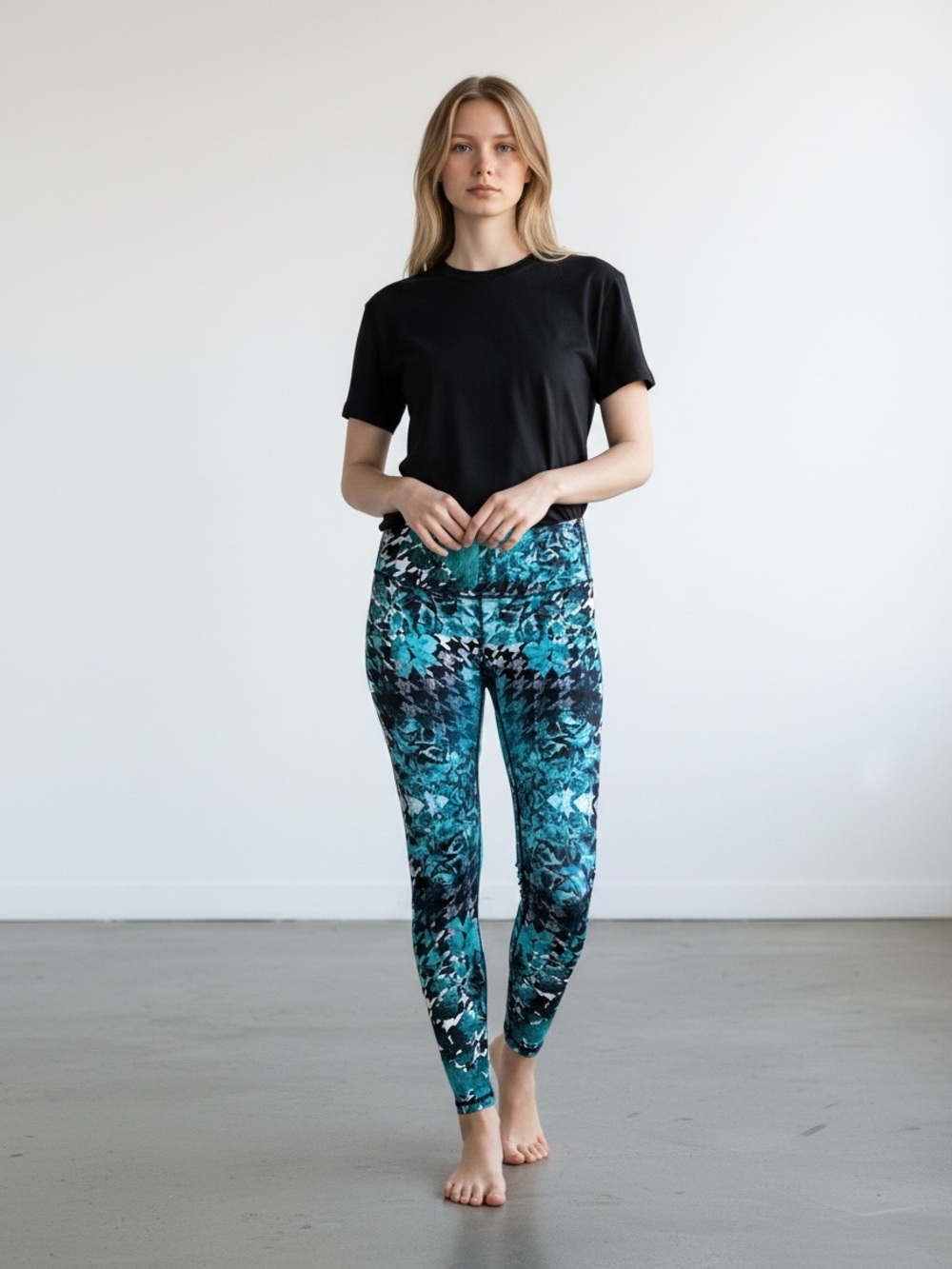 Noli Yoga‎ Teal Floral Houndstooth High Rise Athletic Leggings Small